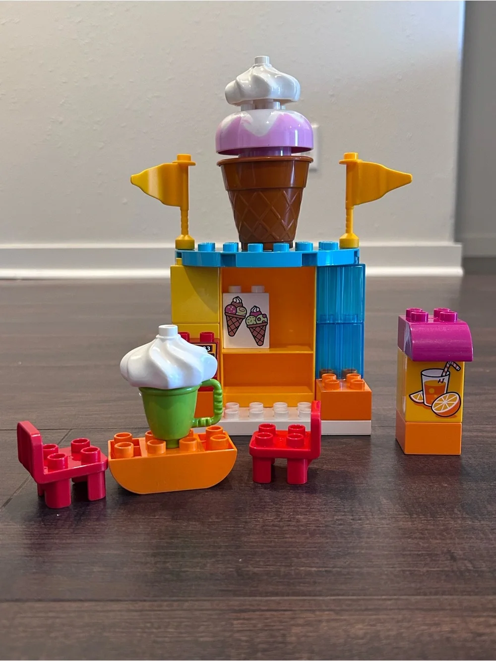 Lego Duplo 10840 Large Fair